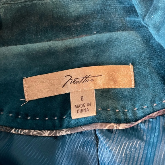 Jacket - Picture 2 of 3